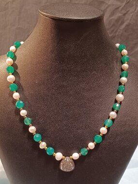 Shamrock Green Faceted Emeralds and Creamy Dreamy Pearls necklace
